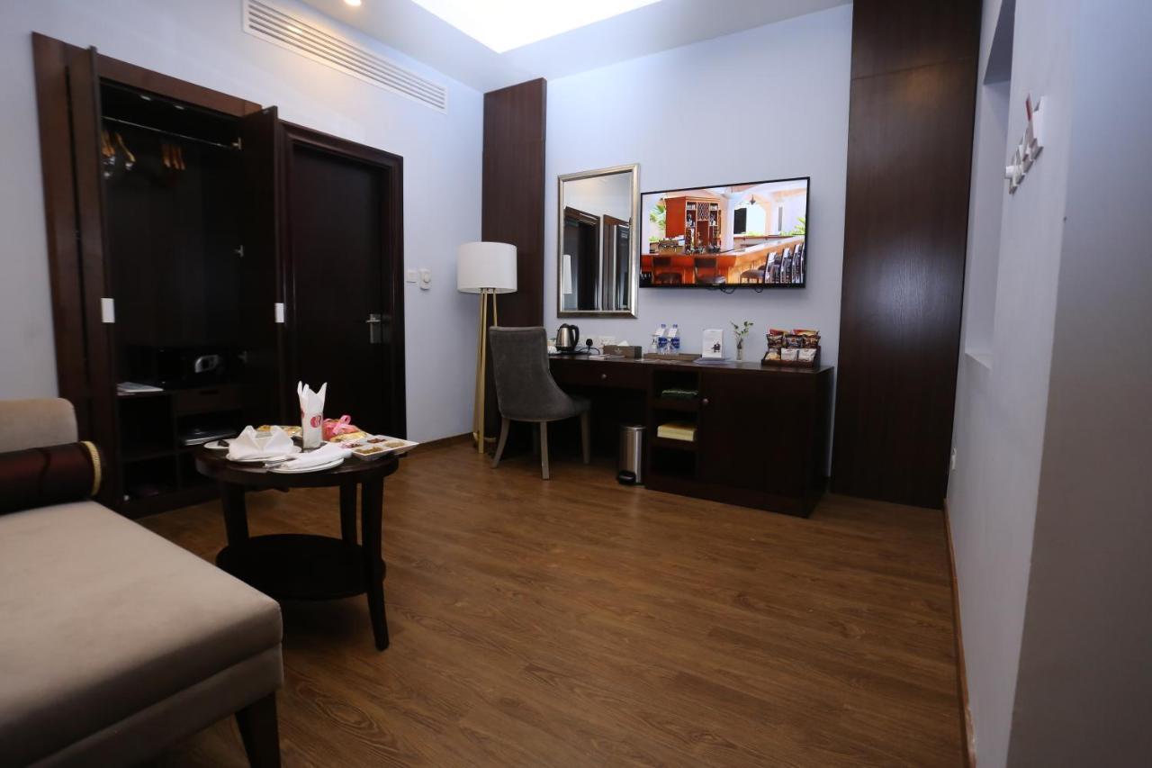 รามาดา พลาซา บาย วินด์แฮม การาจีแอร์พอร์ต โฮเต็ล Hotel ภายนอก รูปภาพ A room at the hotel